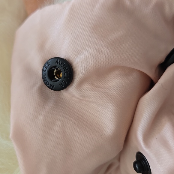 Moncler Pink vintage Puffer Jacket with Fur Hood - Picture 10 of 14